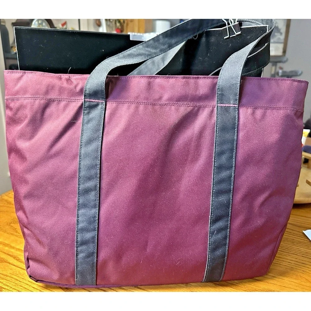 Jansport tote university